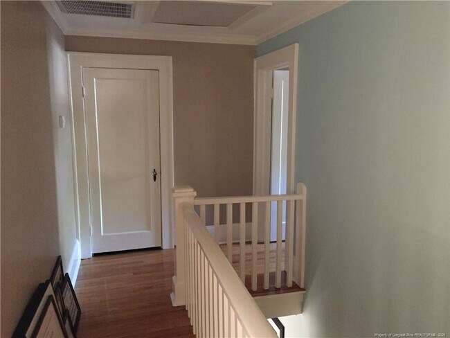 Building Photo - 202 Peach Tree St