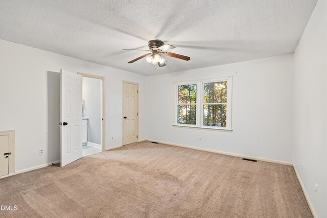 Building Photo - 6422 English Oaks Dr