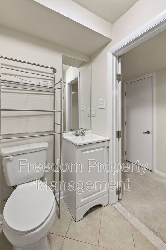 Building Photo - 5256 Sudberry Ln