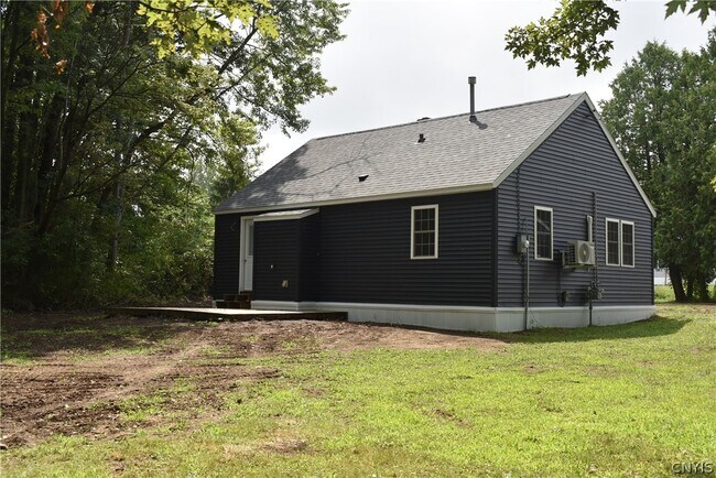 Building Photo - 9010 Kennedy Ln