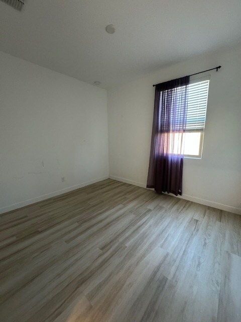 Building Photo - 82 N 197th Ln