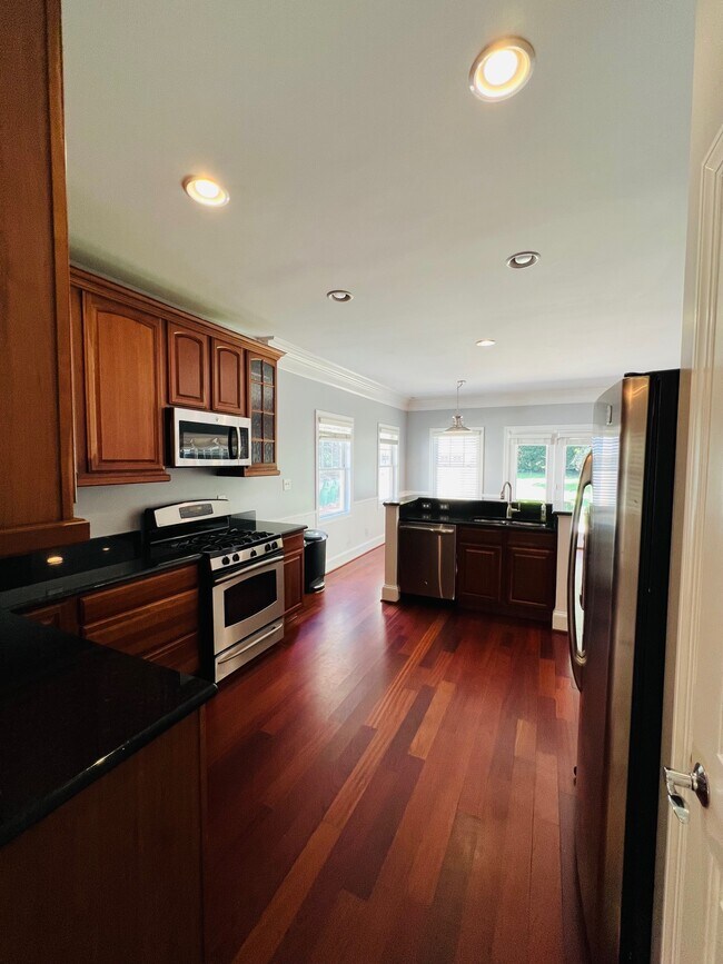 Kitchen - 1512 Pecan Ave