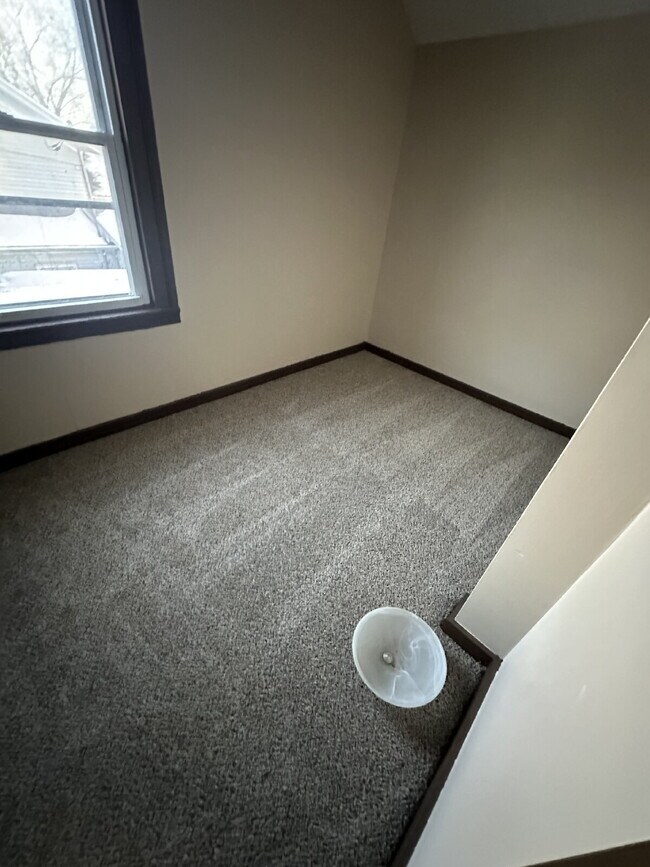 Building Photo - 124 N Washington St