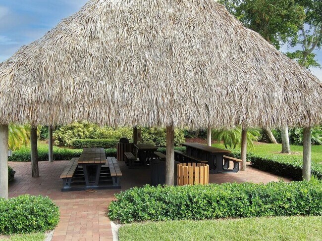 Building Photo - 3237 Clint Moore Rd