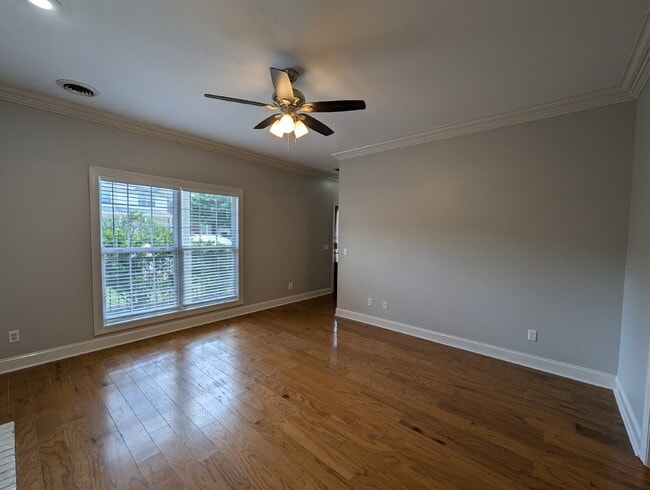 Building Photo - 117 Twin Gates Drive