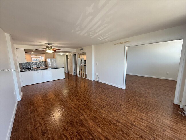 Building Photo - 13155 Ixora Ct