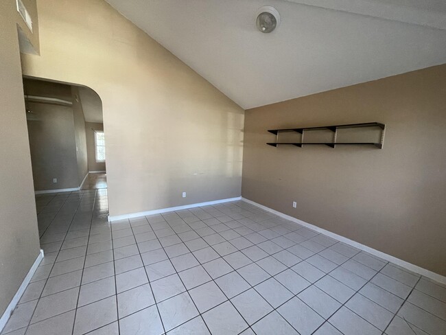 Building Photo - 12344 Tierra Madre Rd