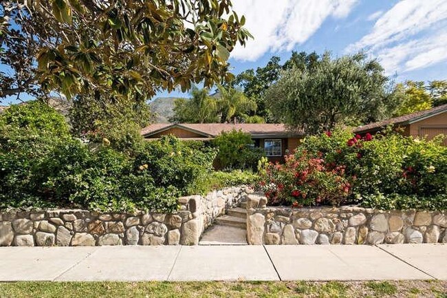 Building Photo - Amazing Ojai Ranch House with Salt Water P...