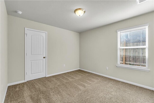 Building Photo - 200 Sandhill Piper St
