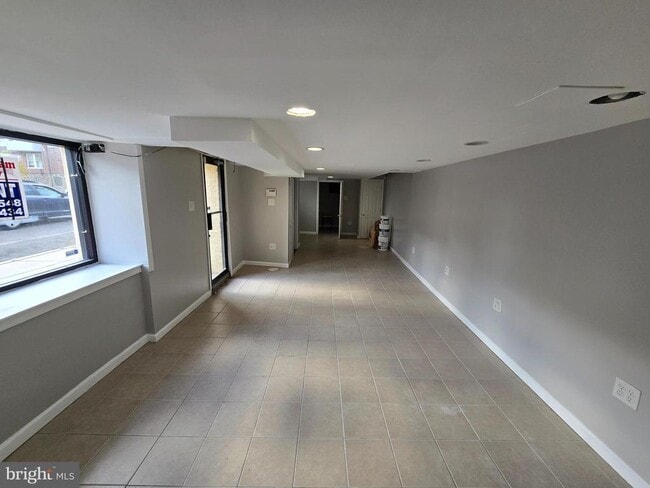 Building Photo - 5901 Colgate St