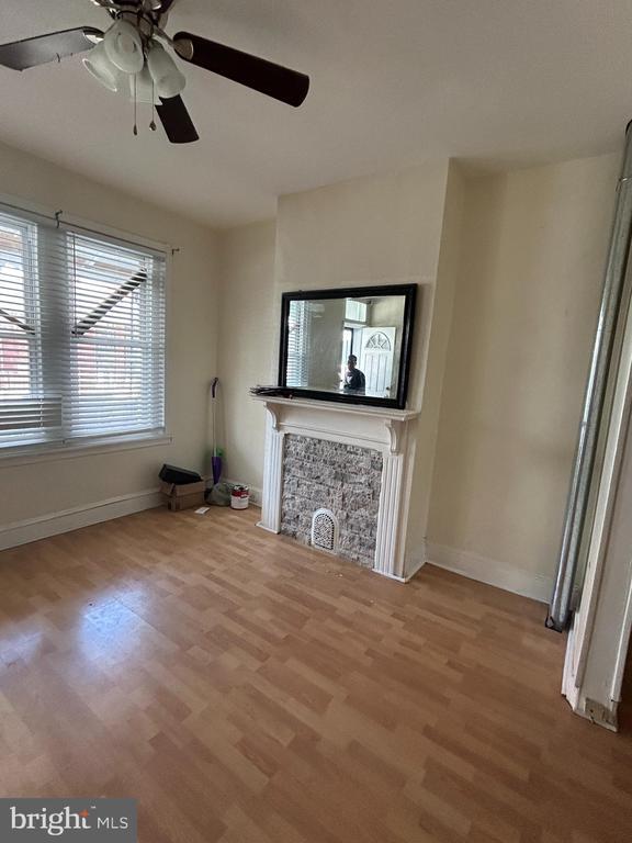 Building Photo - 5622 Appletree St