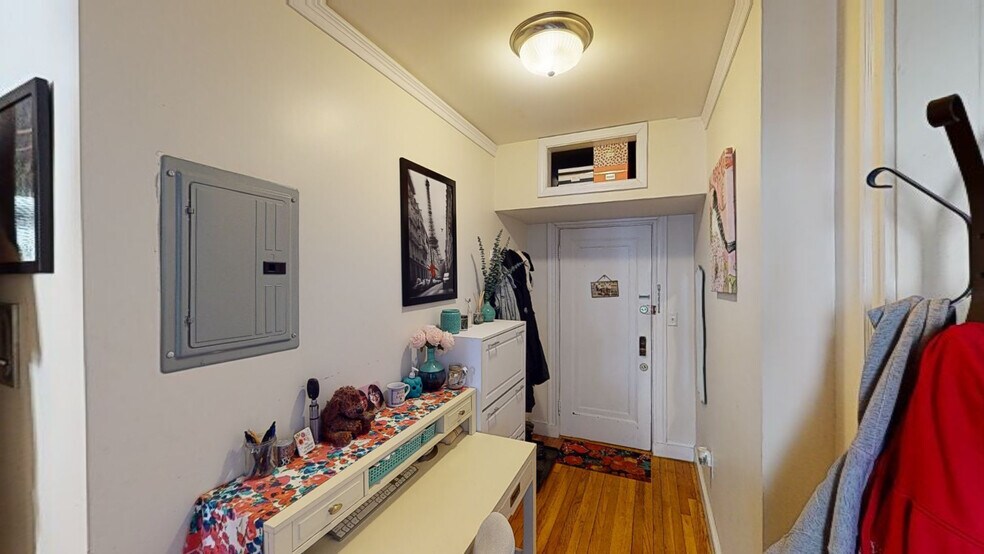 Building Photo - 33 Walbridge St