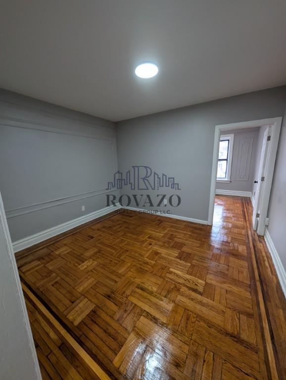 Building Photo - 160 Ellis Ave