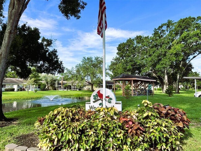 Building Photo - 425 30th Ave W