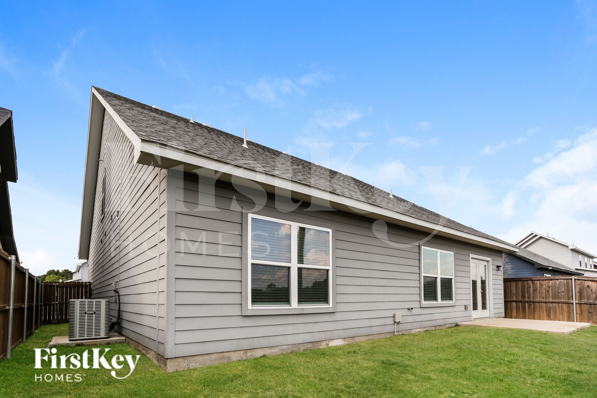 Building Photo - 7352 Parkside Pl Dr