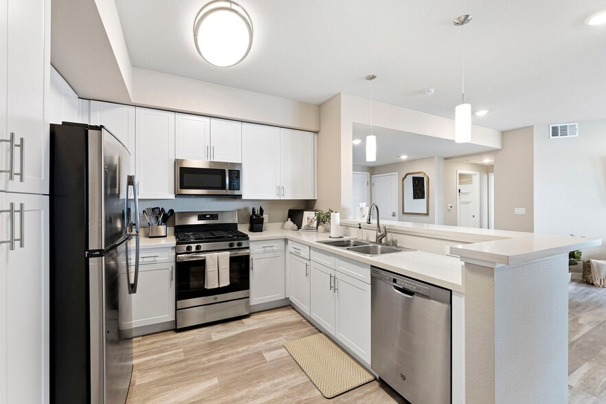 Building Photo - 375 Harbour Cove Dr