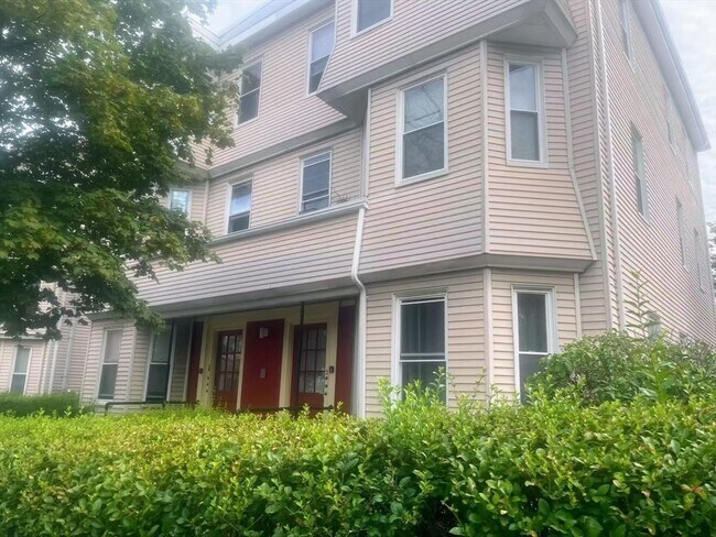 Building Photo - 4a Sherman St