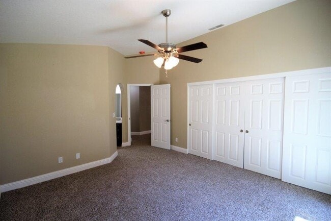 Building Photo - Galt 3 Bed 2 Bath Home