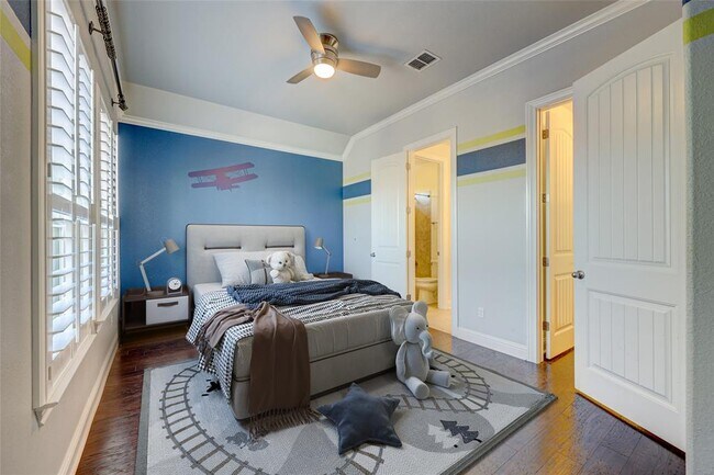 Building Photo - 5900 Lipan Apache Bend