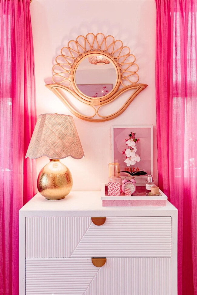 Building Photo - 610 38th St