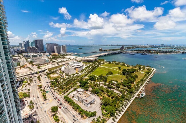 Building Photo - 888 Biscayne Blvd