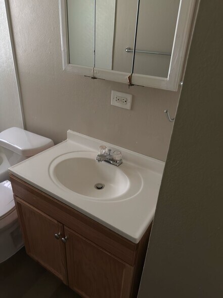 Building Photo - 235 Du Bourg Ln