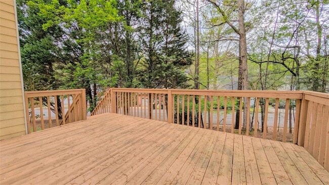 Building Photo - 253 Hampton Park Dr