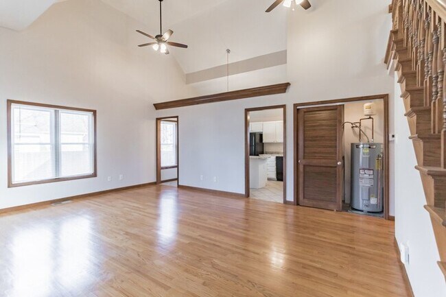 Building Photo - 2310 N 5th St