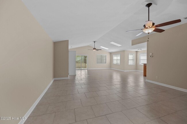 Building Photo - 100 Iverson Ln