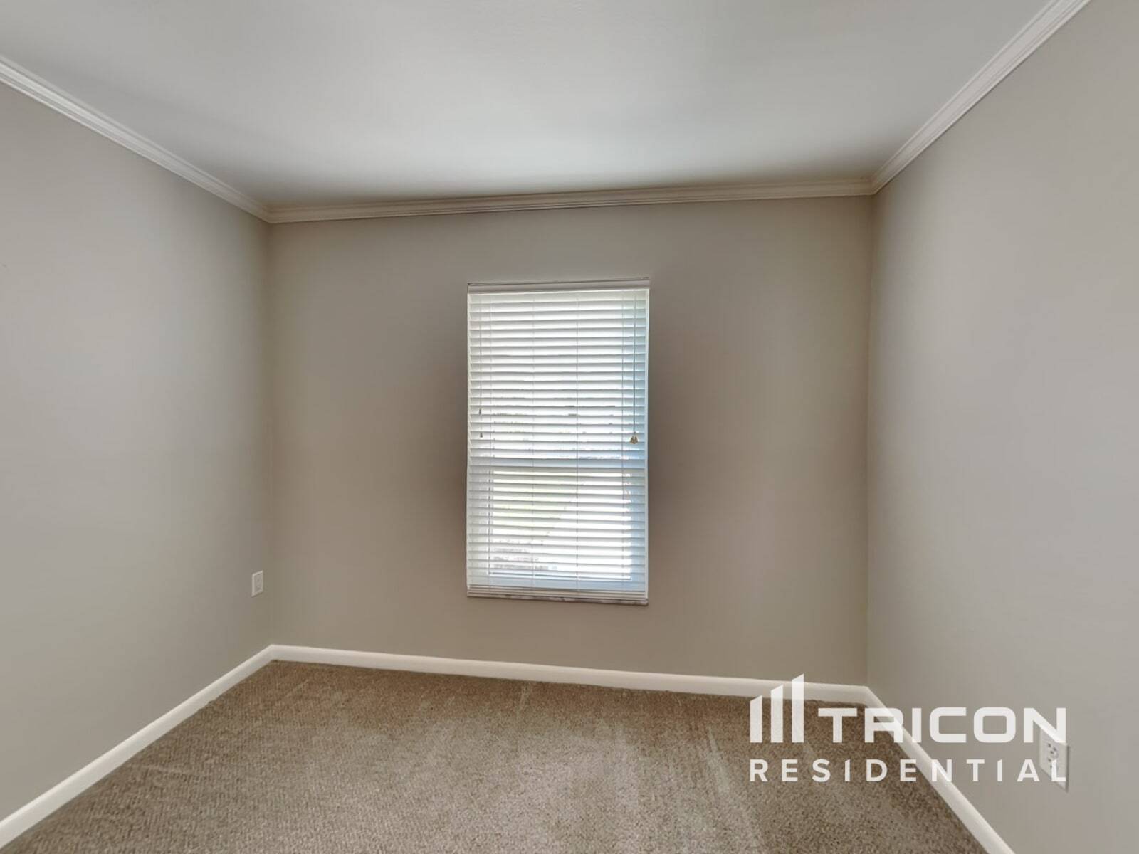 Building Photo - 4005 Cypress Landing S