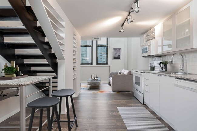 Building Photo - Parisian on Vine Apartments