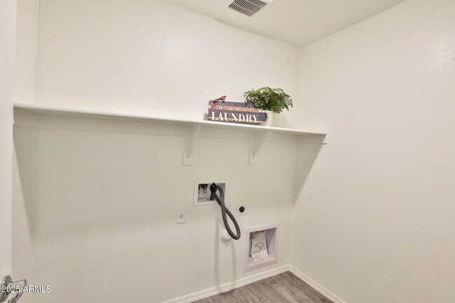 Building Photo - 25847 W Winston Dr