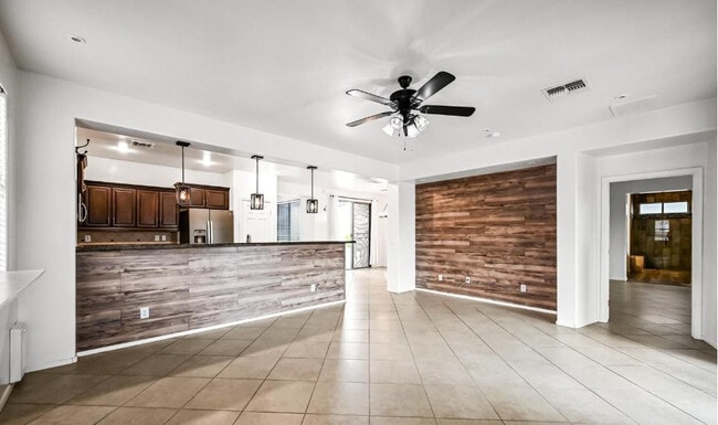 Building Photo - 21429 E Bonanza Way