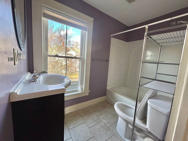 Building Photo - 48 Congress St