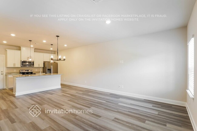 Building Photo - 277 River Rock Dr
