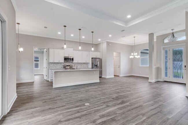 Building Photo - 5 Eastvue Pl
