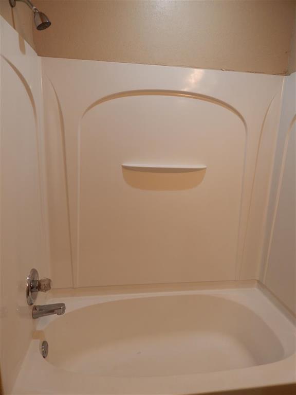 Building Photo - 3621 Vanguard Dr