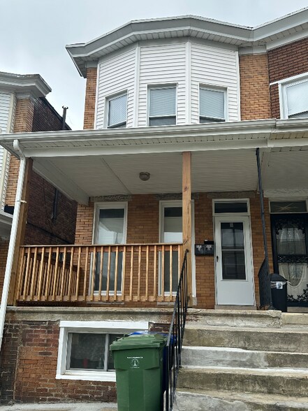 Primary Photo - 533 Oakland Ave