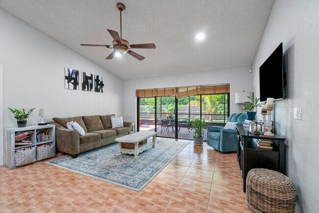 Building Photo - 8366 Blue Cypress Dr