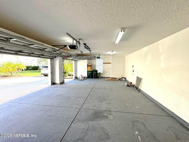 Building Photo - 9902 Windwater Ct