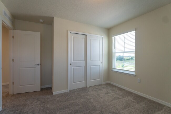 Building Photo - 6526 Tabebuia Pkwy
