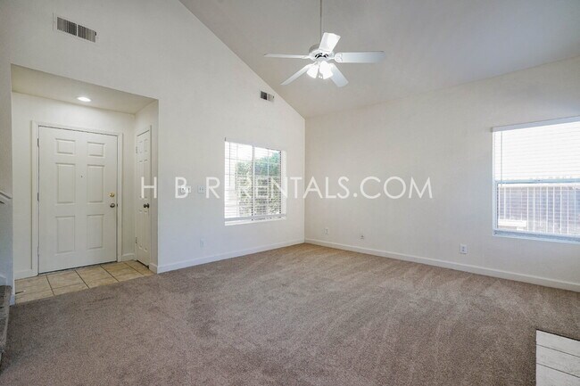 Building Photo - Charming 3-Bed, 2.5-Bath Home in One of Tr...
