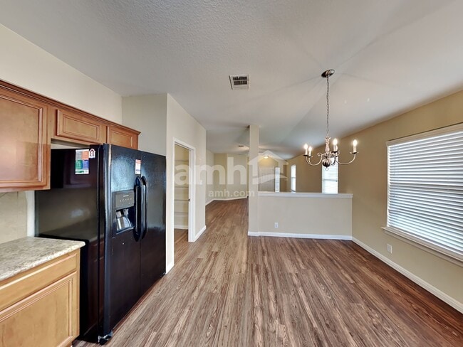 Building Photo - 2240 Hazelwood