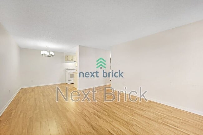 Building Photo - 10501 8th Ave NE