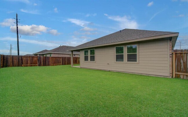 Building Photo - 4603 Bay Vista Dr