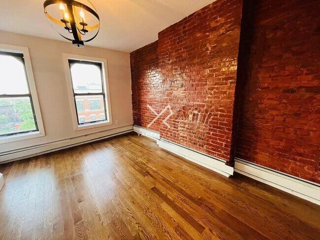 Primary Photo - 3 bedroom in Brooklyn NY 11233