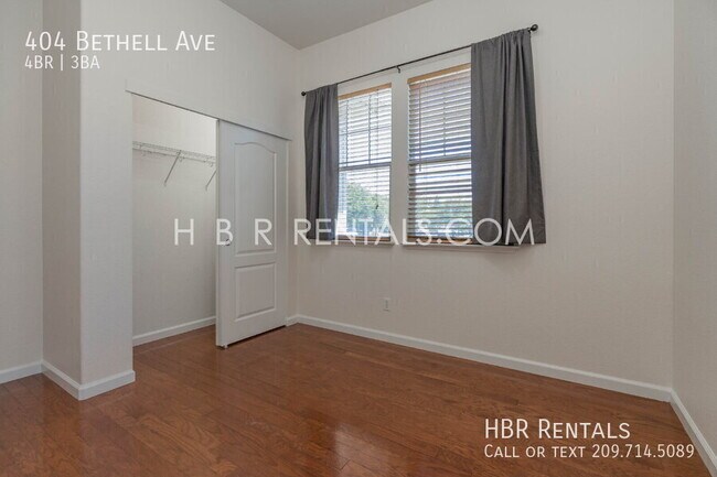 Building Photo - 404 Bethell Ave