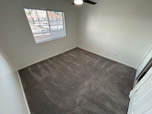 Building Photo - BEAUTIFULLY UPGRADED CONDO - SPACIOUS 2 BEDROOM, 2 BATH TOP FLOOR IN PRIME LAS VEGAS LOCATION