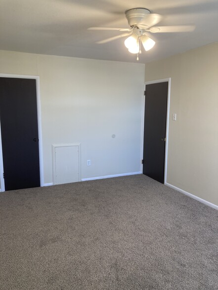 Main bedroom - 1801 Beyer Ave