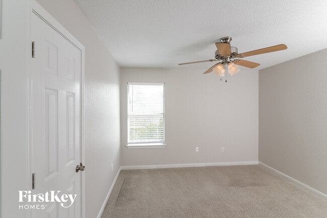 Building Photo - 5858 Blonde Canyon